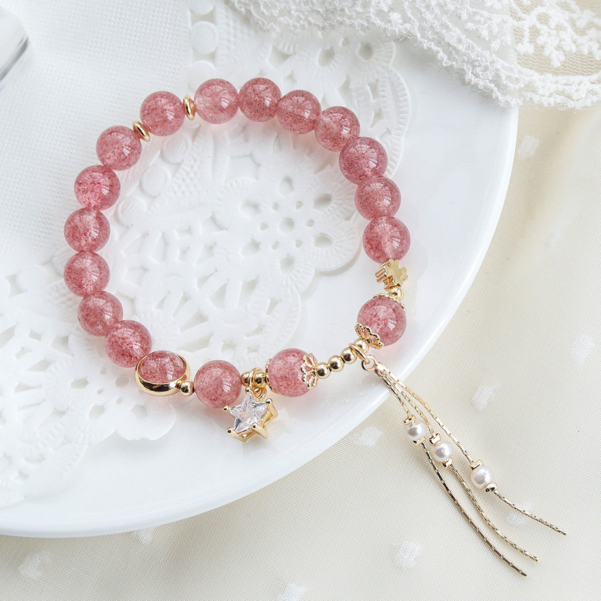 Goldenes Erdbeerquarz Armband für Damen – Quarz & Stern-Motive