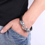 Unisex Wolf Kopf Armband aus Titanstahl – Edgy Tierdesign